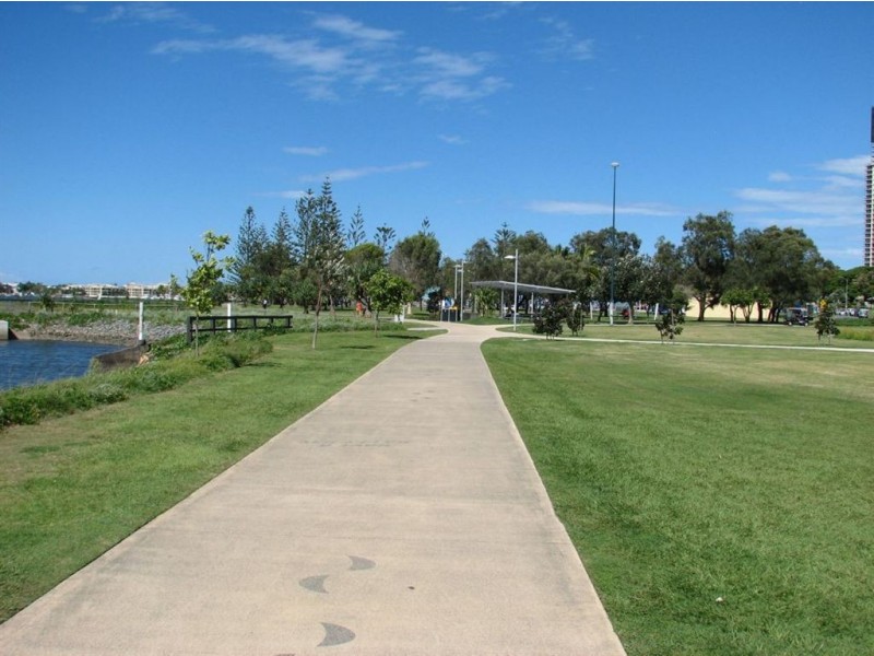 11 Railway Street, Southport QLD 4215