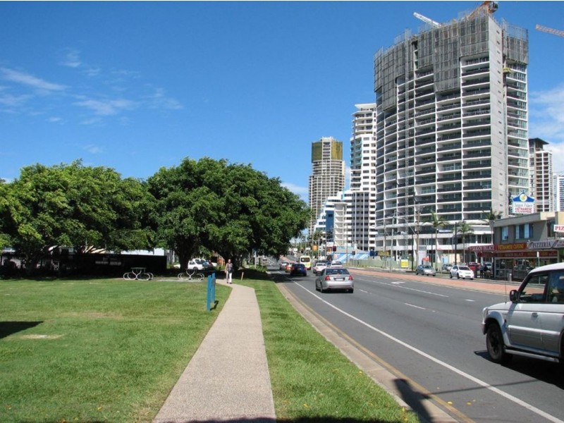 11 Railway Street, Southport QLD 4215
