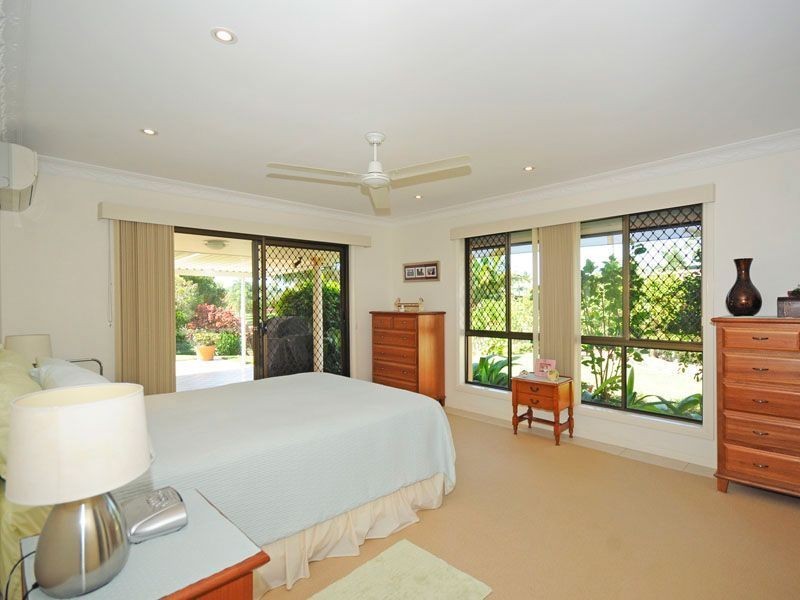 3 Braemer Court, Benowa Waters QLD 4217