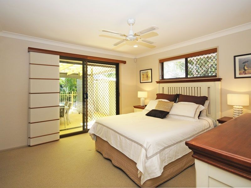 7 Gallileo Place, Mermaid Waters QLD 4218