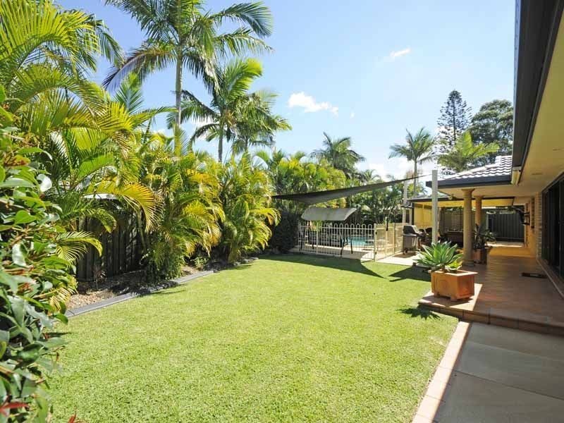 7 Gallileo Place, Mermaid Waters QLD 4218