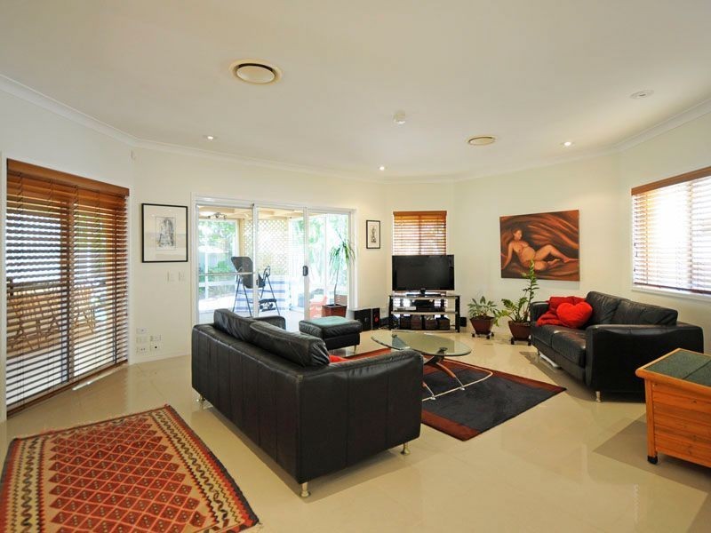 51 Charolais Crescent, Benowa Waters QLD 4217