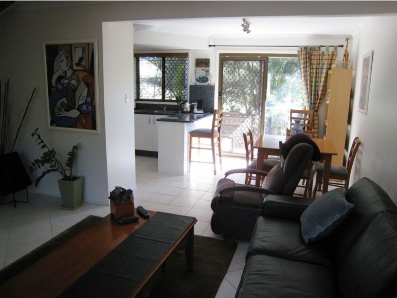1/33 Corunna Crescent, Ashmore QLD 4214