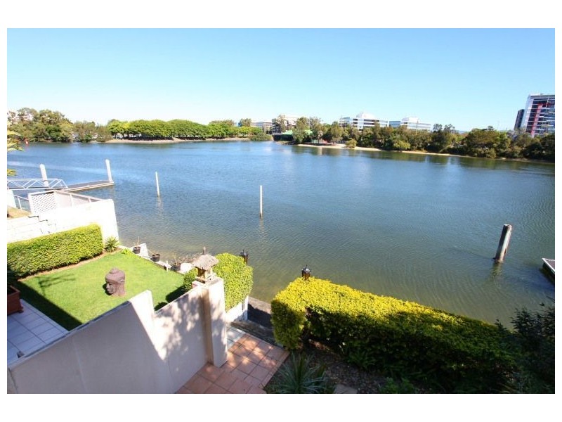 1/191 Stanhill Drive, Surfers Paradise QLD 4217