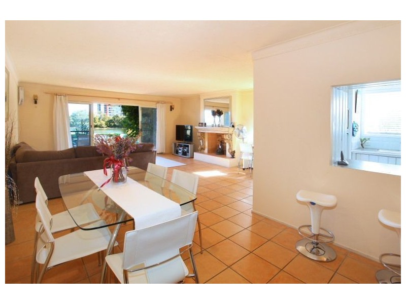 1/191 Stanhill Drive, Surfers Paradise QLD 4217