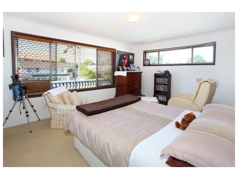 2/191 Stanhill Drive, Surfers Paradise QLD 4217