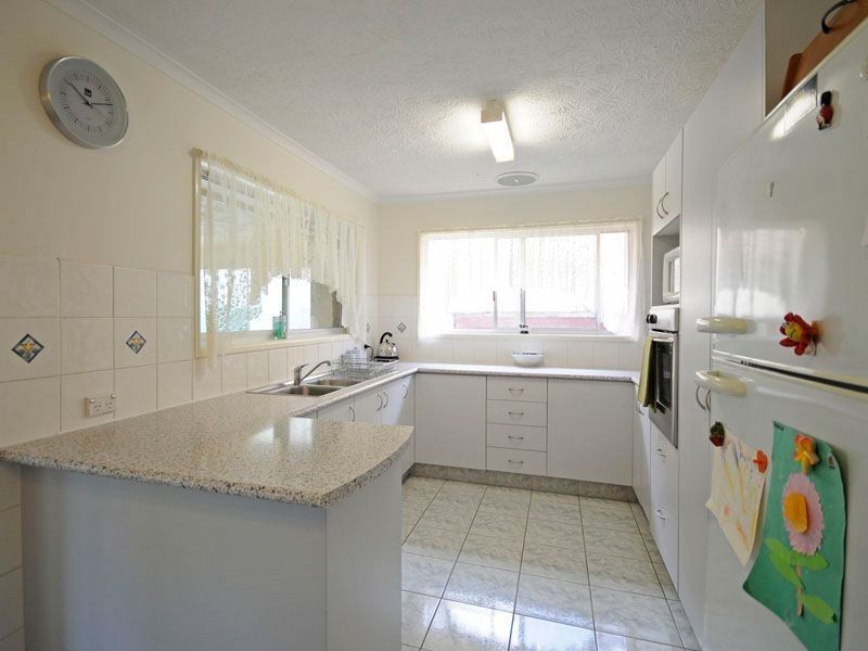 31 Numeralla Ave, Ashmore QLD 4214