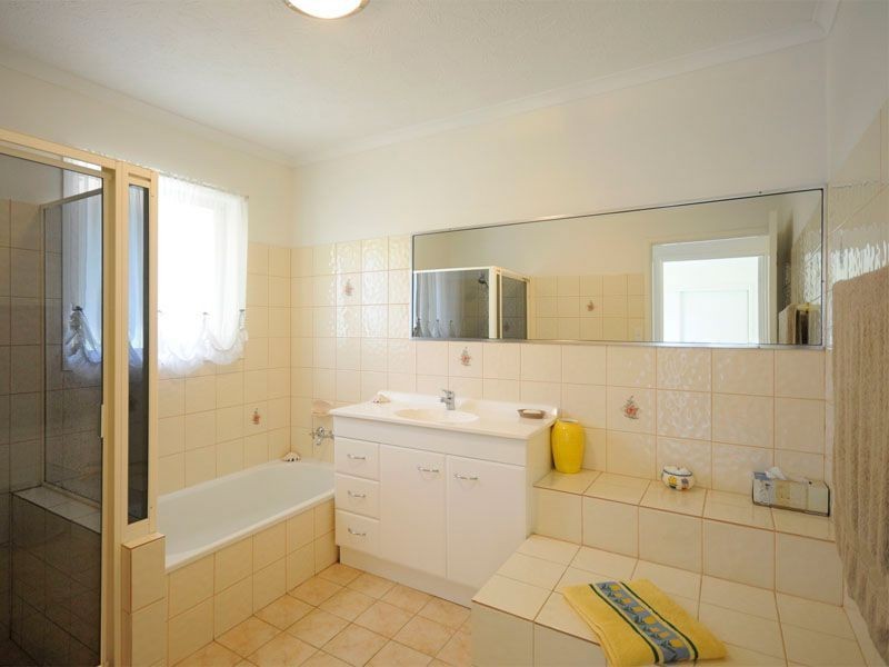 31 Numeralla Ave, Ashmore QLD 4214
