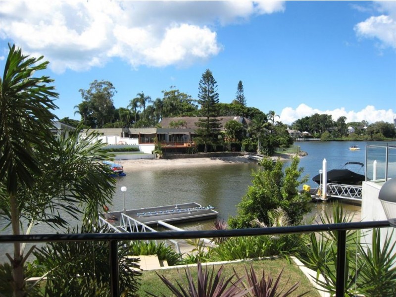 61 River Crescent, Broadbeach Waters QLD 4218