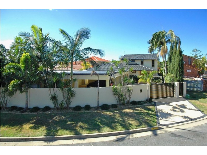 61 River Crescent, Broadbeach Waters QLD 4218