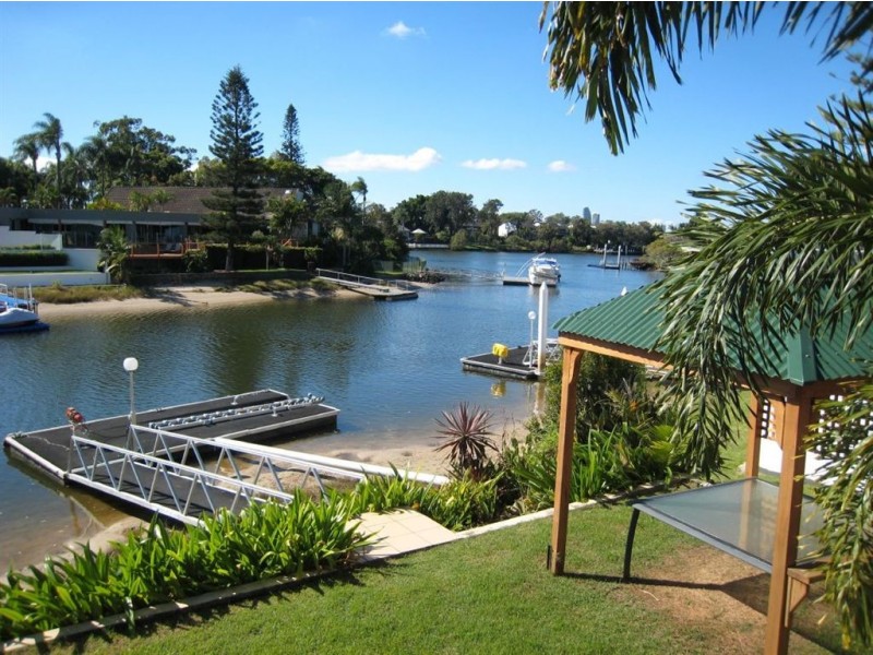 61 River Crescent, Broadbeach Waters QLD 4218