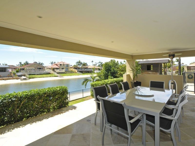 11 Cypress Drive West, Broadbeach Waters QLD 4218