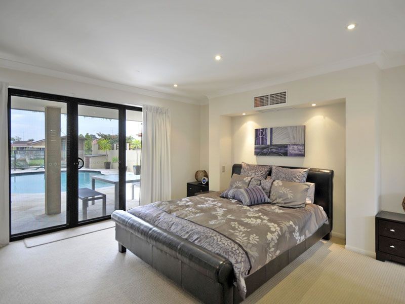 11 Cypress Drive West, Broadbeach Waters QLD 4218