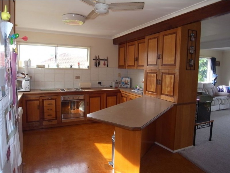 61 Eugaree Street, Southport QLD 4215