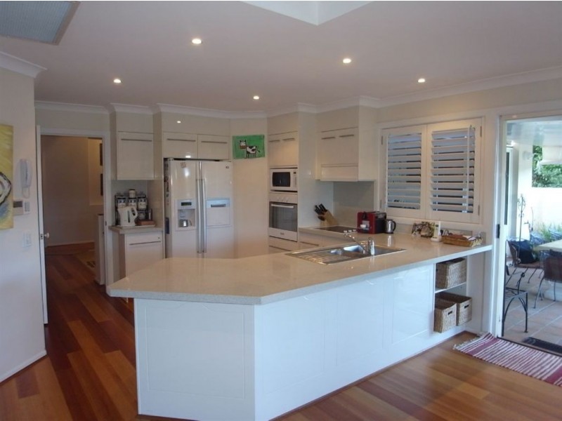 51 Meadowlake Drive, Carrara QLD 4211