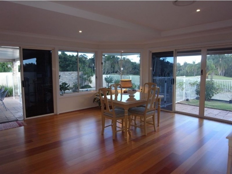 51 Meadowlake Drive, Carrara QLD 4211