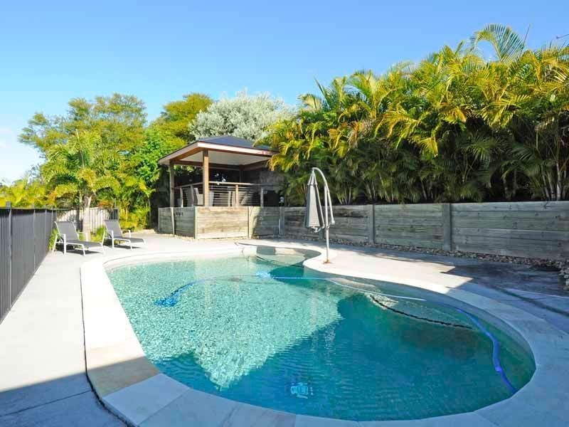 42 Yangoora Crescent, Ashmore QLD 4214