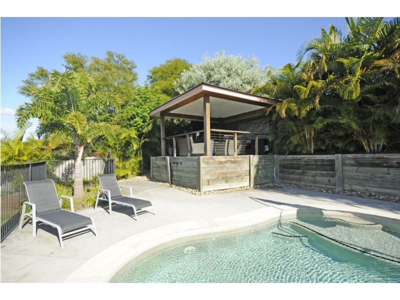 42 Yangoora Crescent, Ashmore QLD 4214