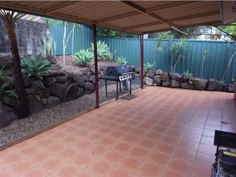 4 Theodore Place, Molendinar QLD 4214
