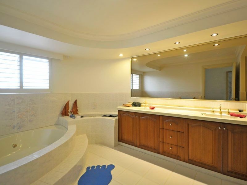 15 Marseille Court, Sorrento QLD 4217