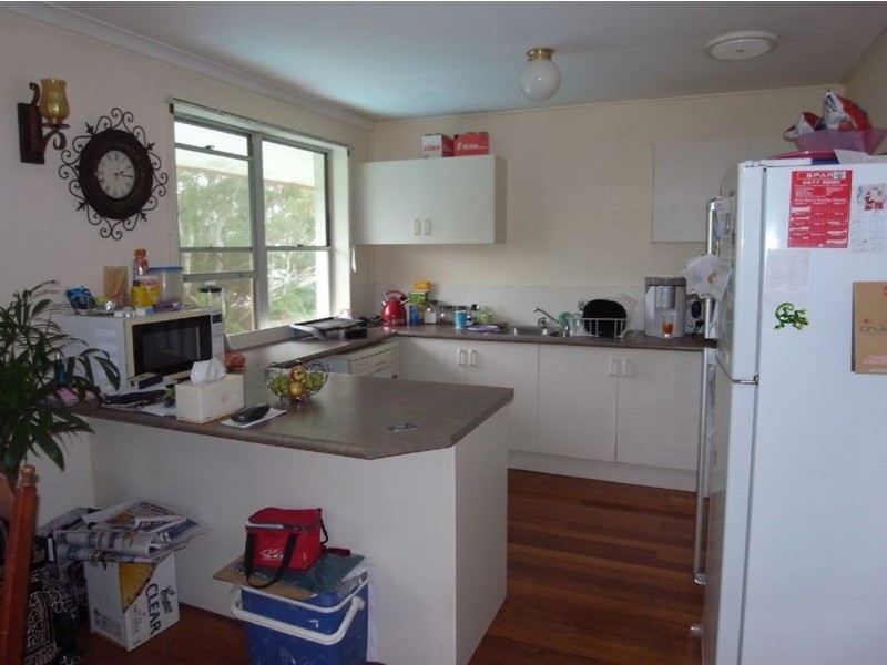16 Petersen Avenue, Southport QLD 4215