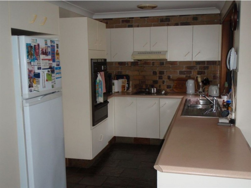 3 Girraween Grove, Ashmore QLD 4214