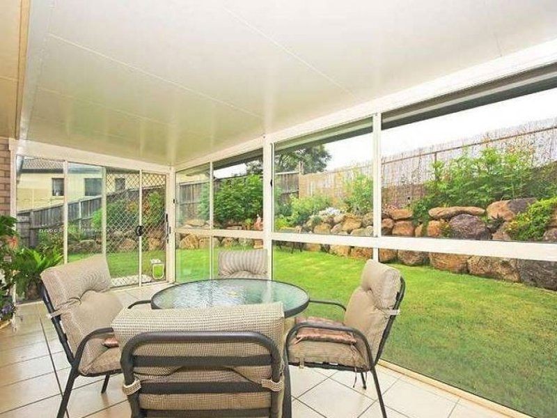 2 Paddington Drive, Carrara QLD 4211