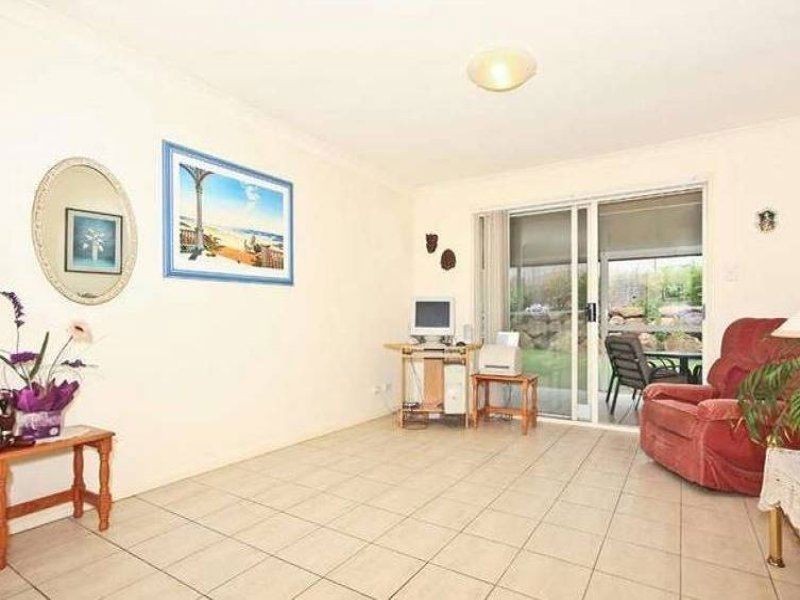 2 Paddington Drive, Carrara QLD 4211