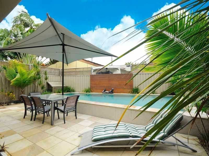 1/62 Heeb Street, Bundall QLD 4217