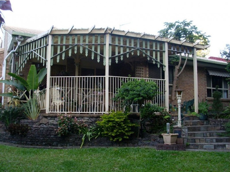 17 Woolmere Street, Carrara QLD 4211