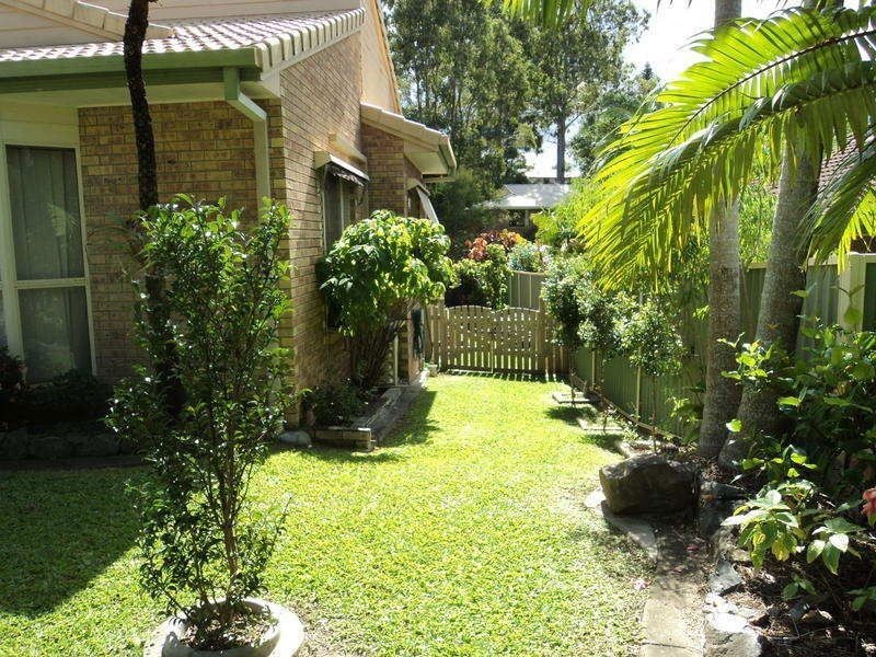 17 Woolmere Street, Carrara QLD 4211