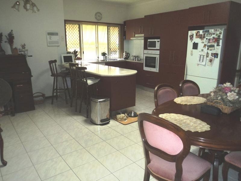 17 Woolmere Street, Carrara QLD 4211