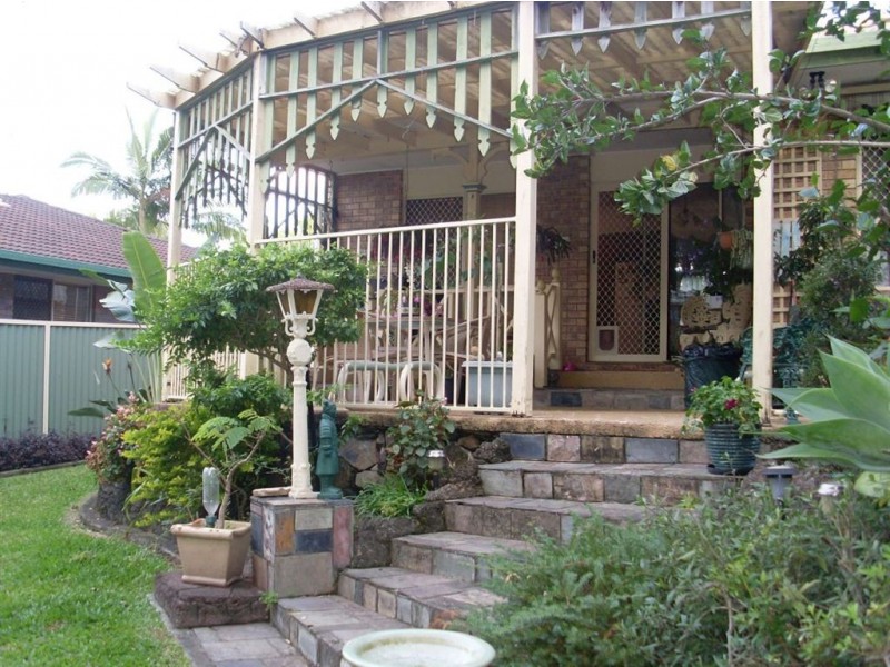 17 Woolmere Street, Carrara QLD 4211