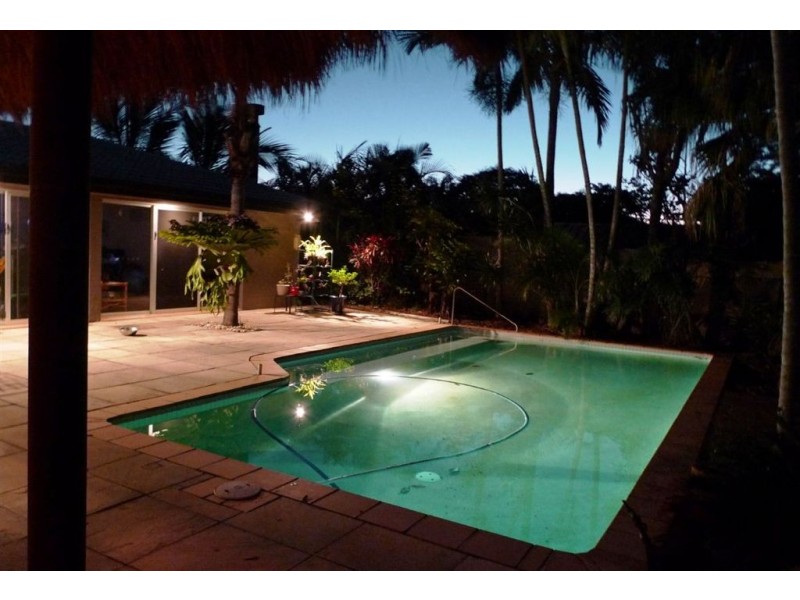 30 Karina Crescent, Broadbeach Waters QLD 4218