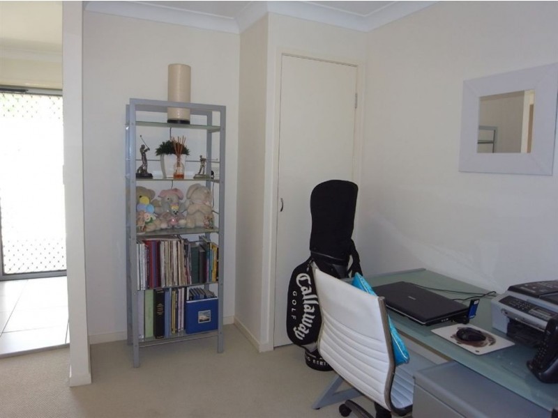 18 Lambros Drive, Benowa QLD 4217