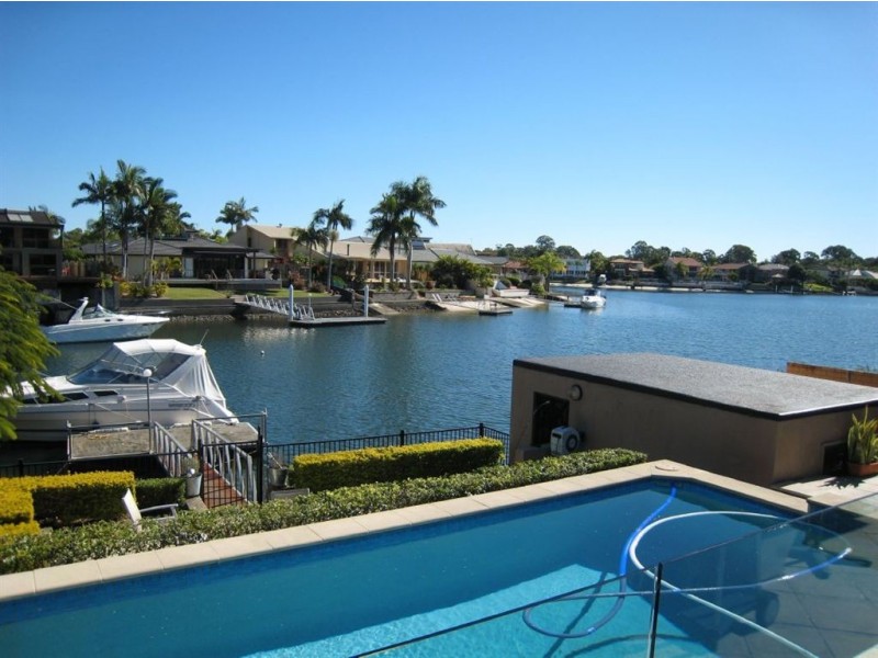 100 Upton Street, Bundall QLD 4217