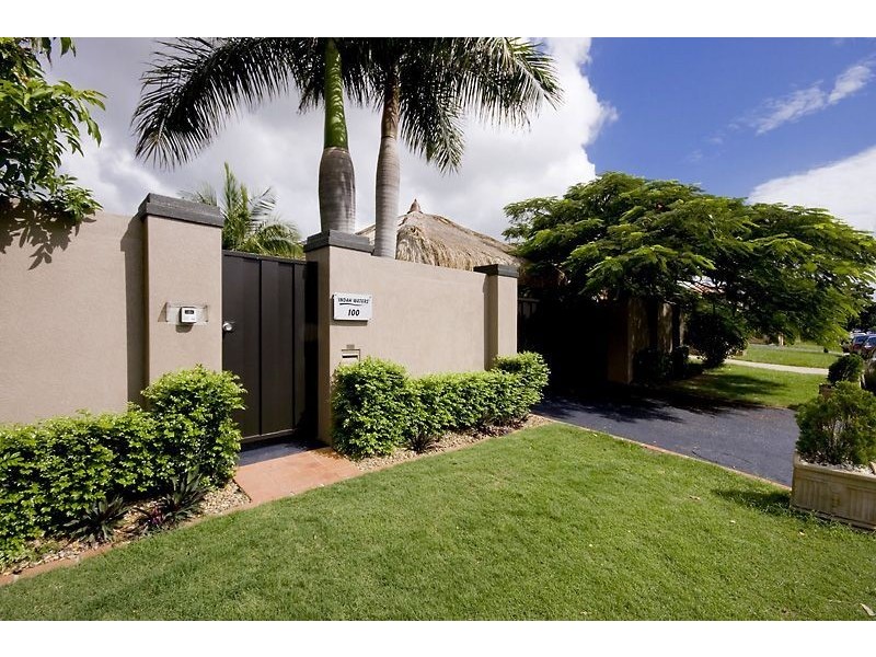 100 Upton Street, Bundall QLD 4217