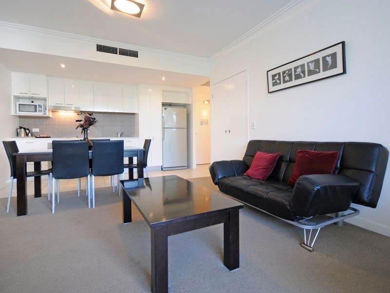 2107/33 T E Peters Drive, Broadbeach Waters QLD 4218