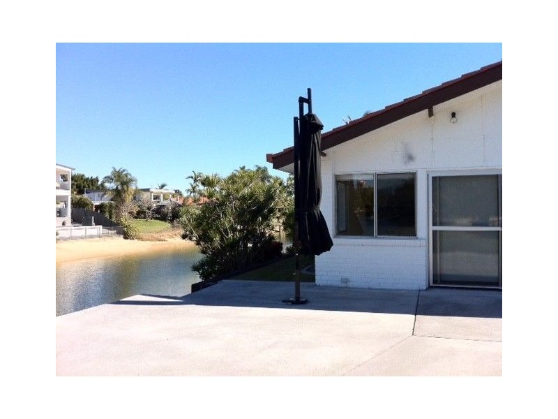 14 Palmetto Court, Broadbeach Waters QLD 4218