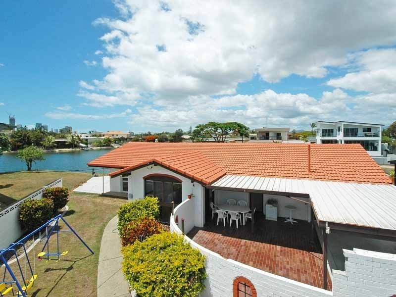 14 Palmetto Court, Broadbeach Waters QLD 4218