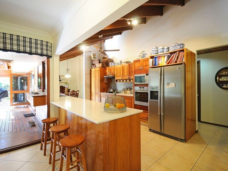 27 Ainsley Avenue, Ashmore QLD 4214