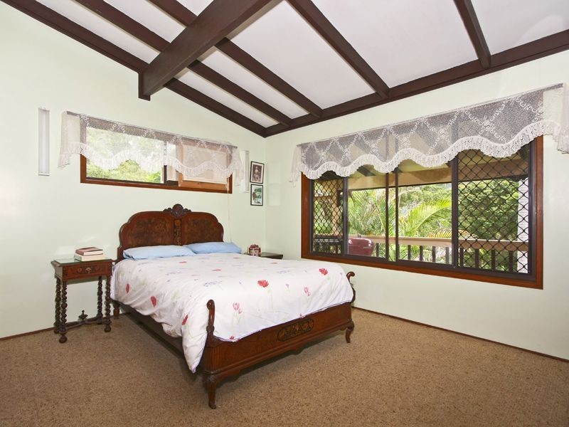 32 Mystery Road, Guanaba QLD 4210