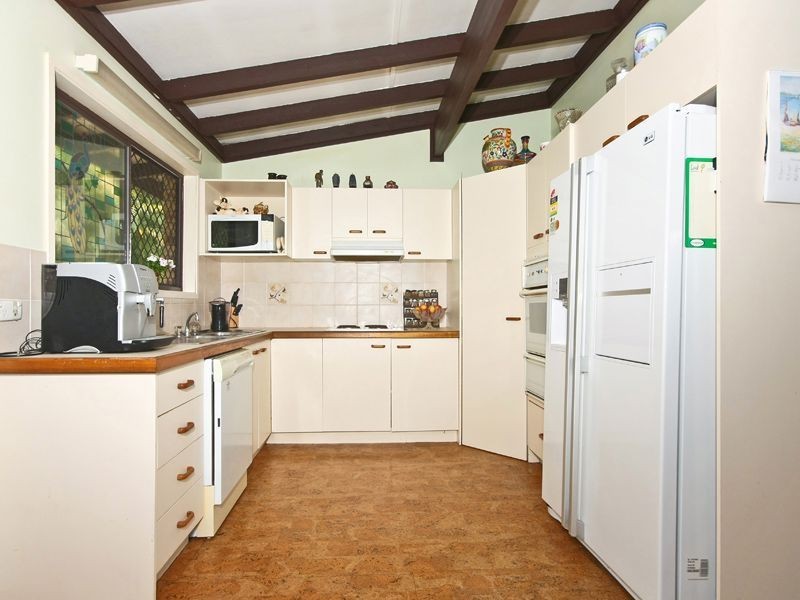 32 Mystery Road, Guanaba QLD 4210