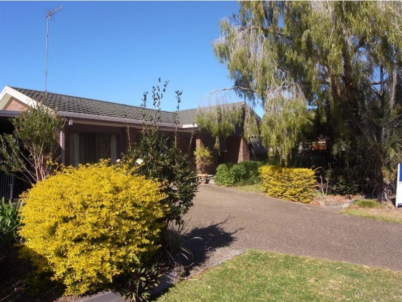 93 Parasol Street, Ashmore QLD 4214