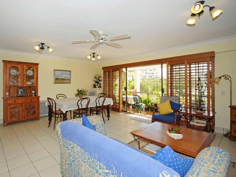 14/24 Chelsea Ave, Broadbeach QLD 4218