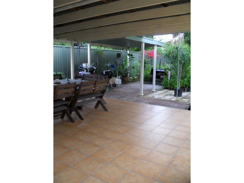 17 Harris Street, Labrador QLD 4215