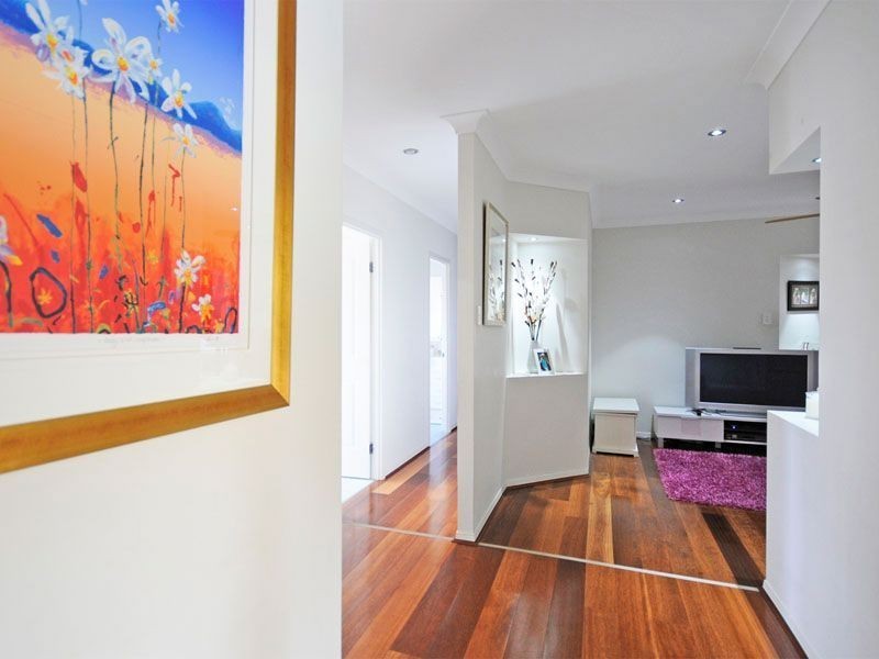 3 Stonewood Court, Molendinar QLD 4214