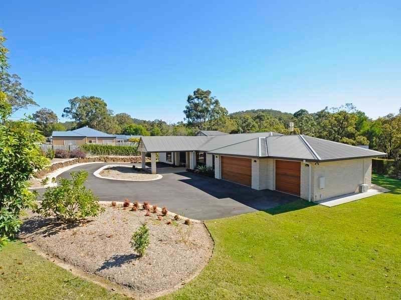 38 Lawnhill Dr, Nerang QLD 4211