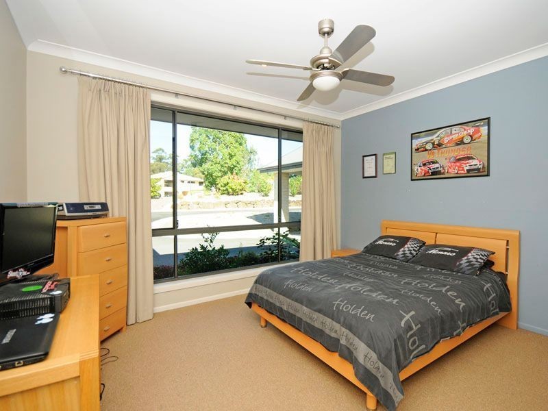 38 Lawnhill Dr, Nerang QLD 4211