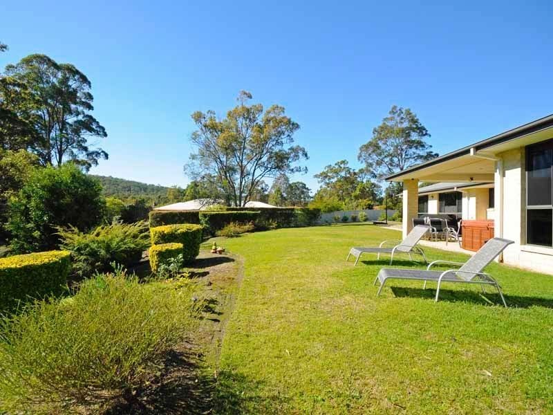 38 Lawnhill Dr, Nerang QLD 4211